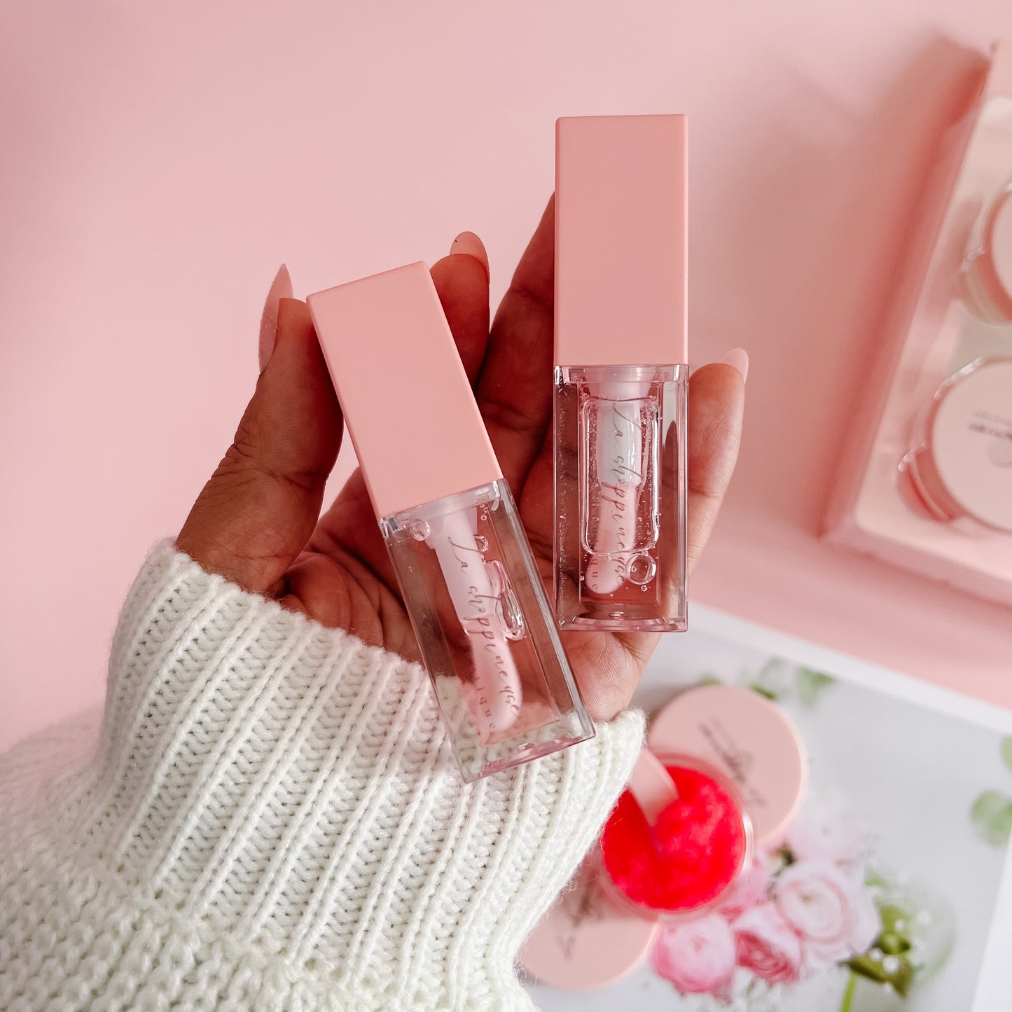Huile pour les lèvres. Huile à lèvres hydratante et repulpante, vegan, cruelty-free