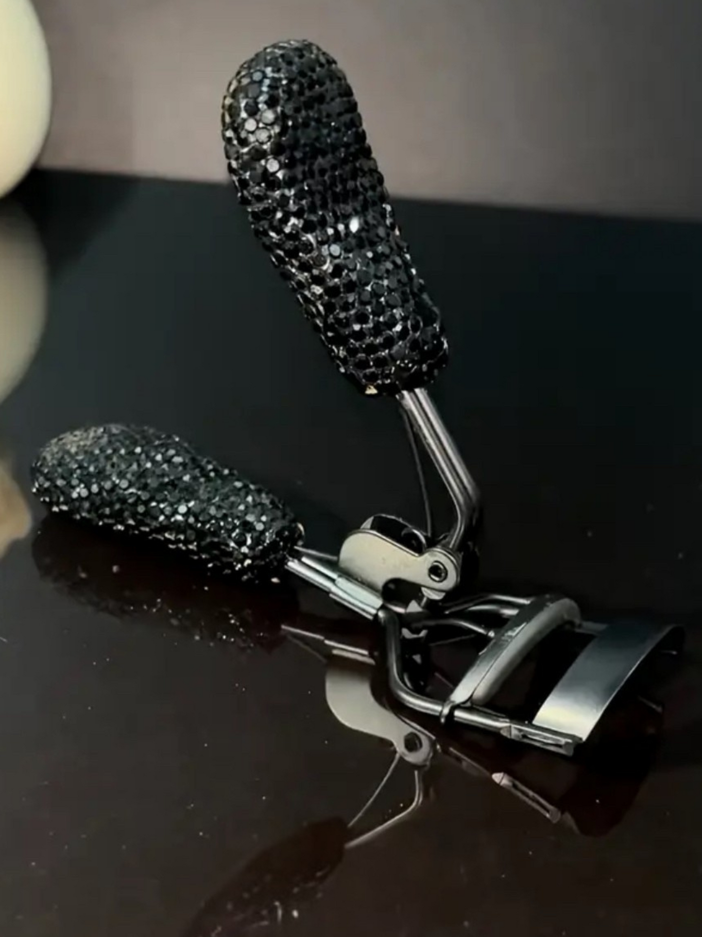 Luxury eyelash curler