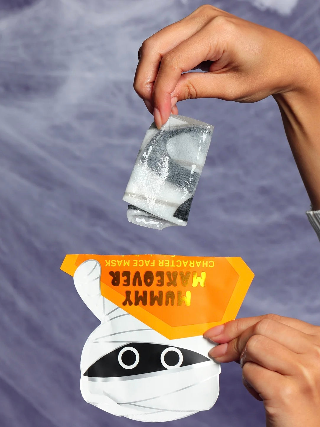 Mummy makeover – pore-refining face mask