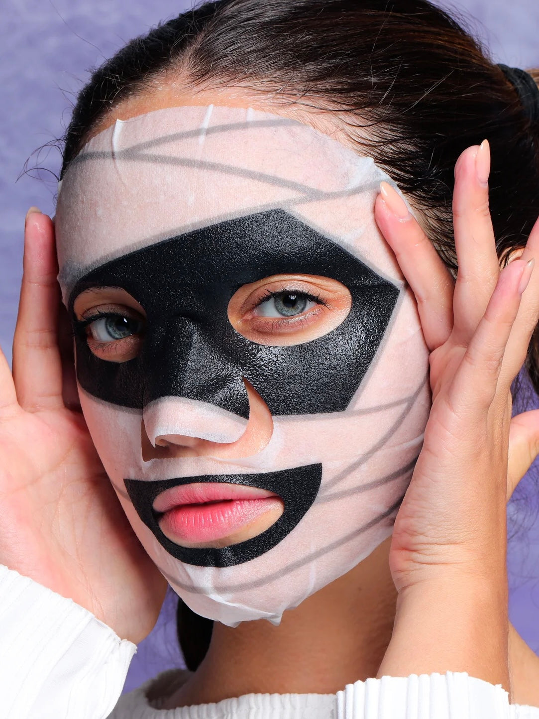 Mummy makeover – pore-refining face mask