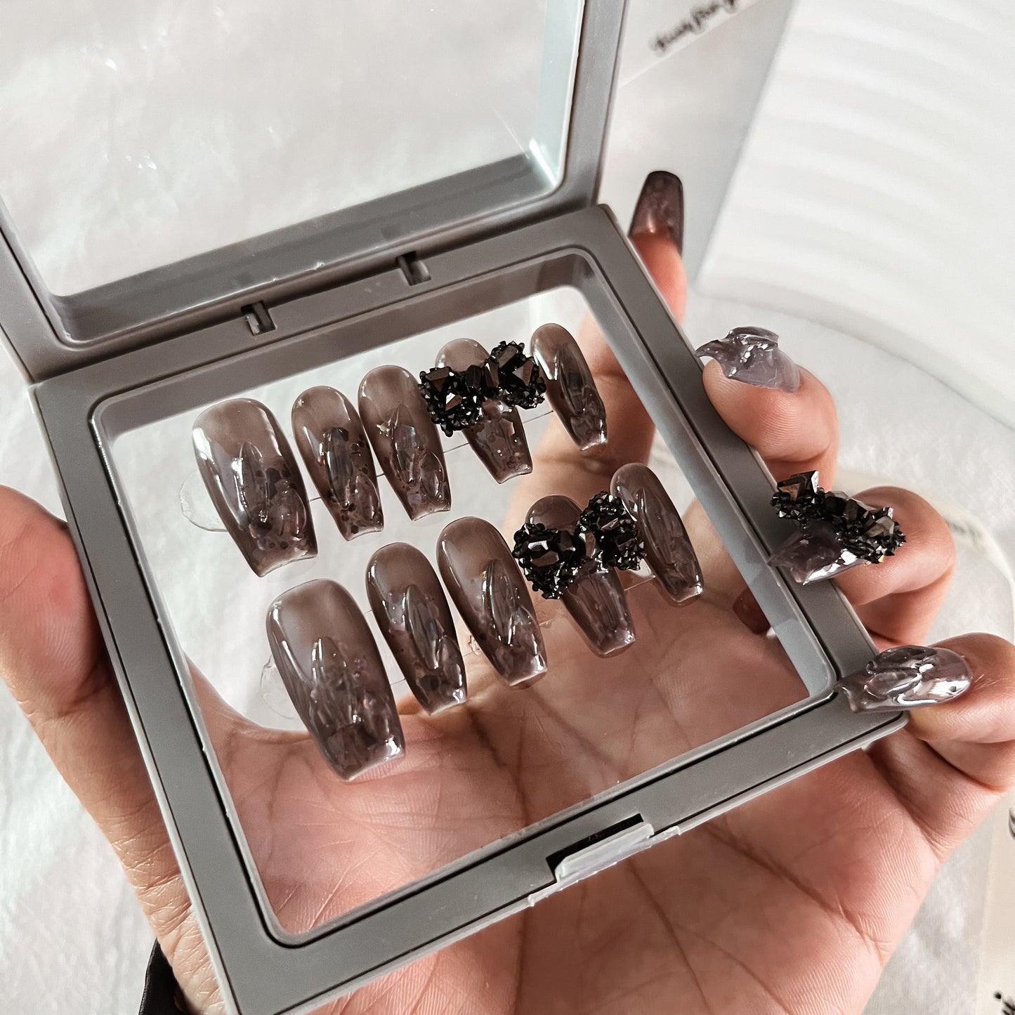 Handmade press-on nails: #1 papillon noir *buy 2 get one free