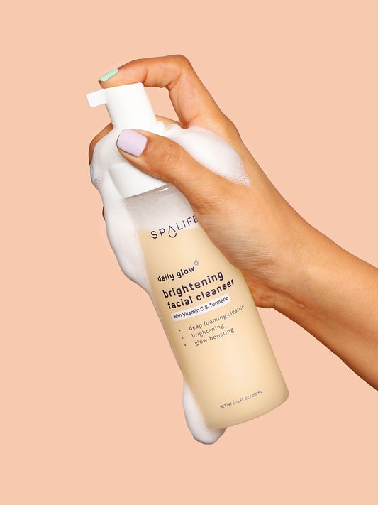 Daily Glow Brightening Foaming Facial Cleanser