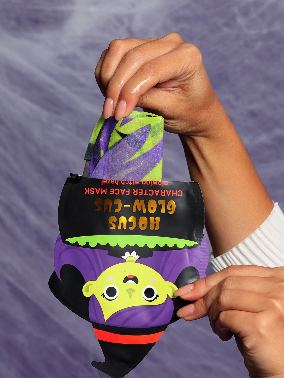 Hocus Glow-Cus Glowing Witch Halloween Face Mask